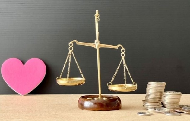 ホワイトカラーとブルーカラーに向いている人の特徴や適正のイメージ画像